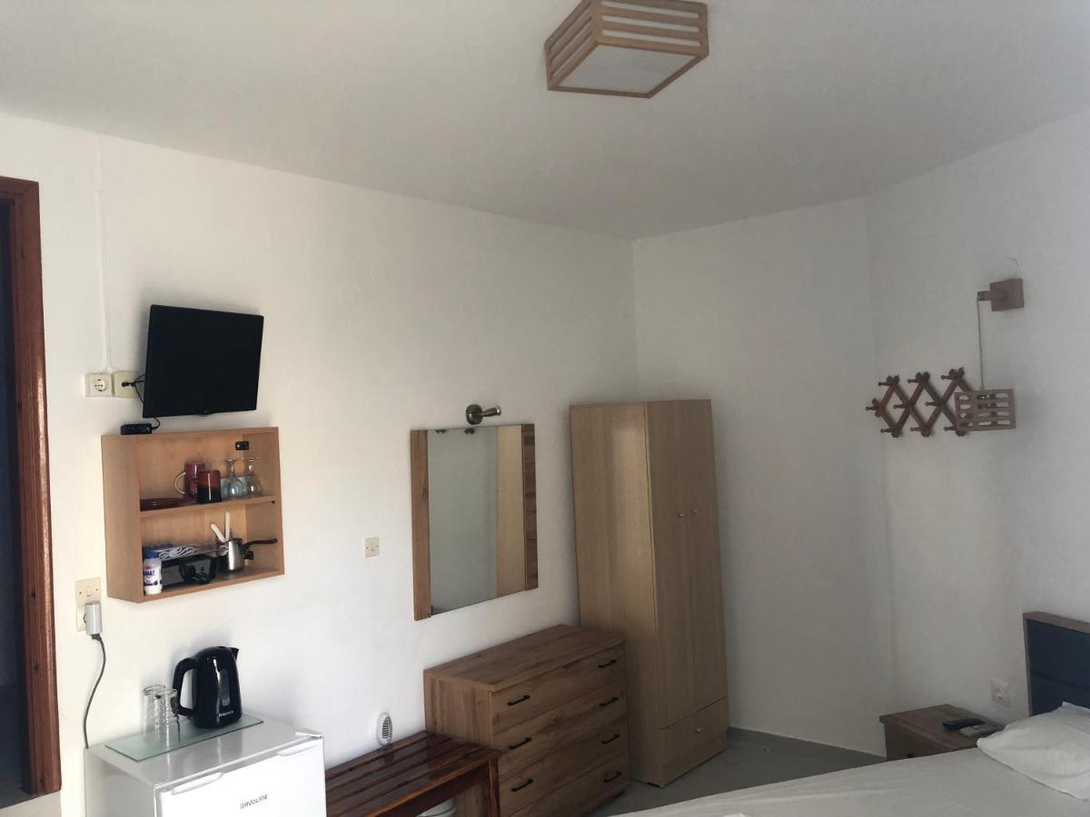 Aparthotel Petradi Sifnos Platis Gialos  Exterior foto