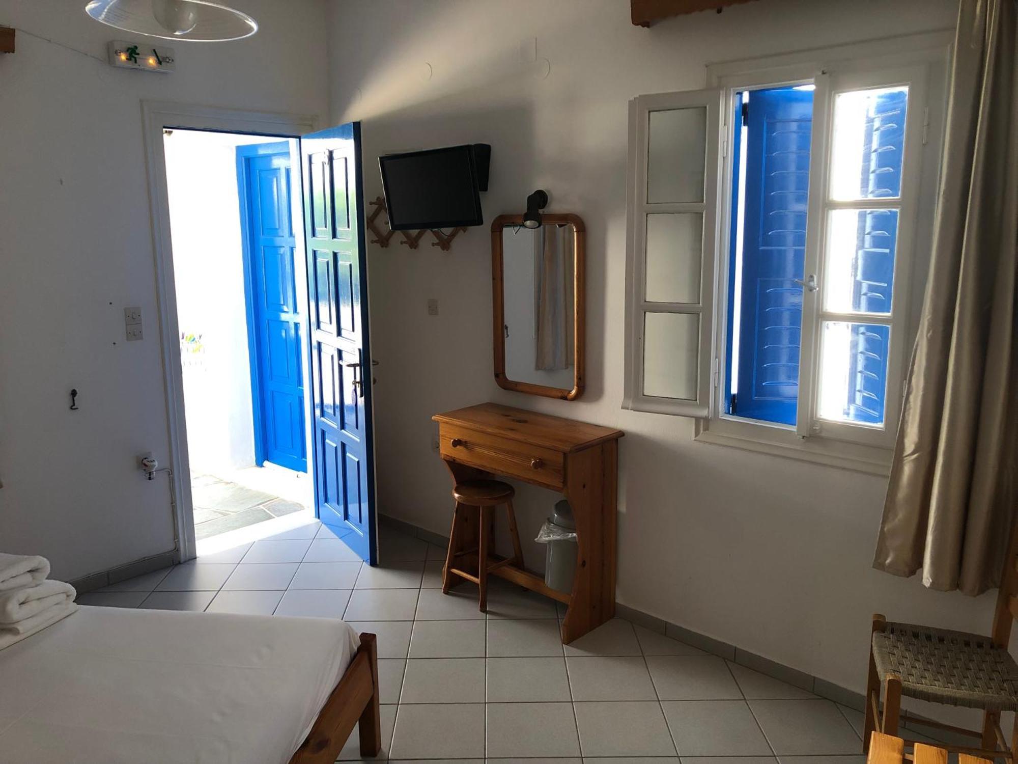 Aparthotel Petradi Sifnos Platis Gialos  Exterior foto
