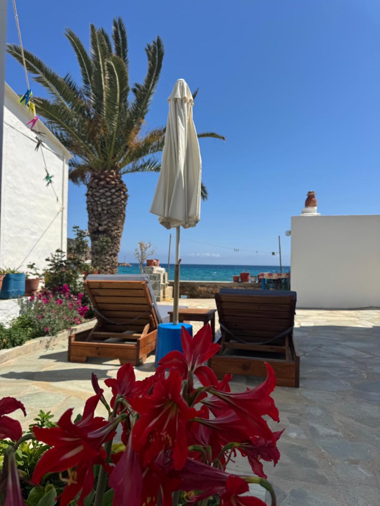 Aparthotel Petradi Sifnos Platis Gialos  Exterior foto