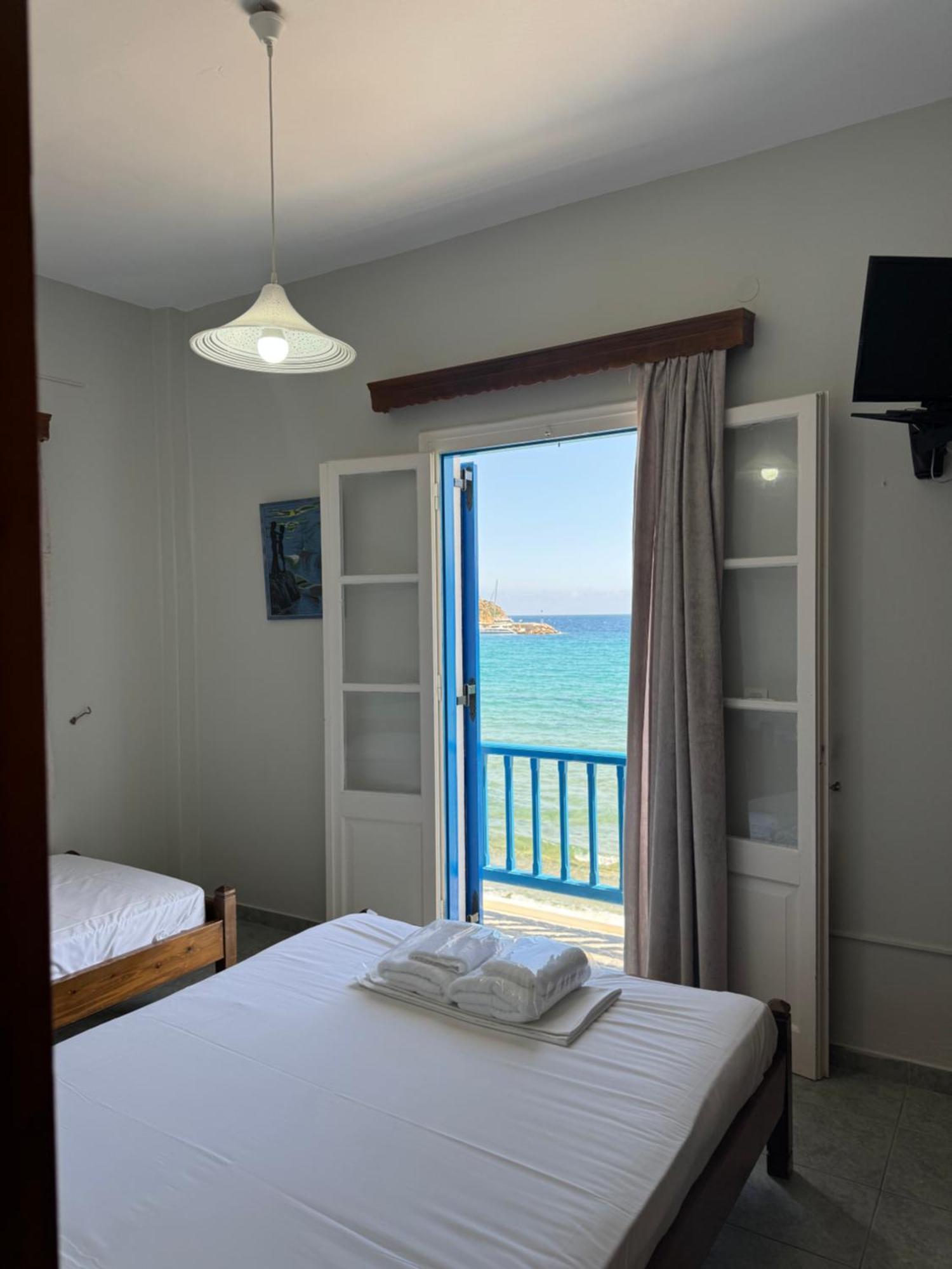 Aparthotel Petradi Sifnos Platis Gialos  Exterior foto